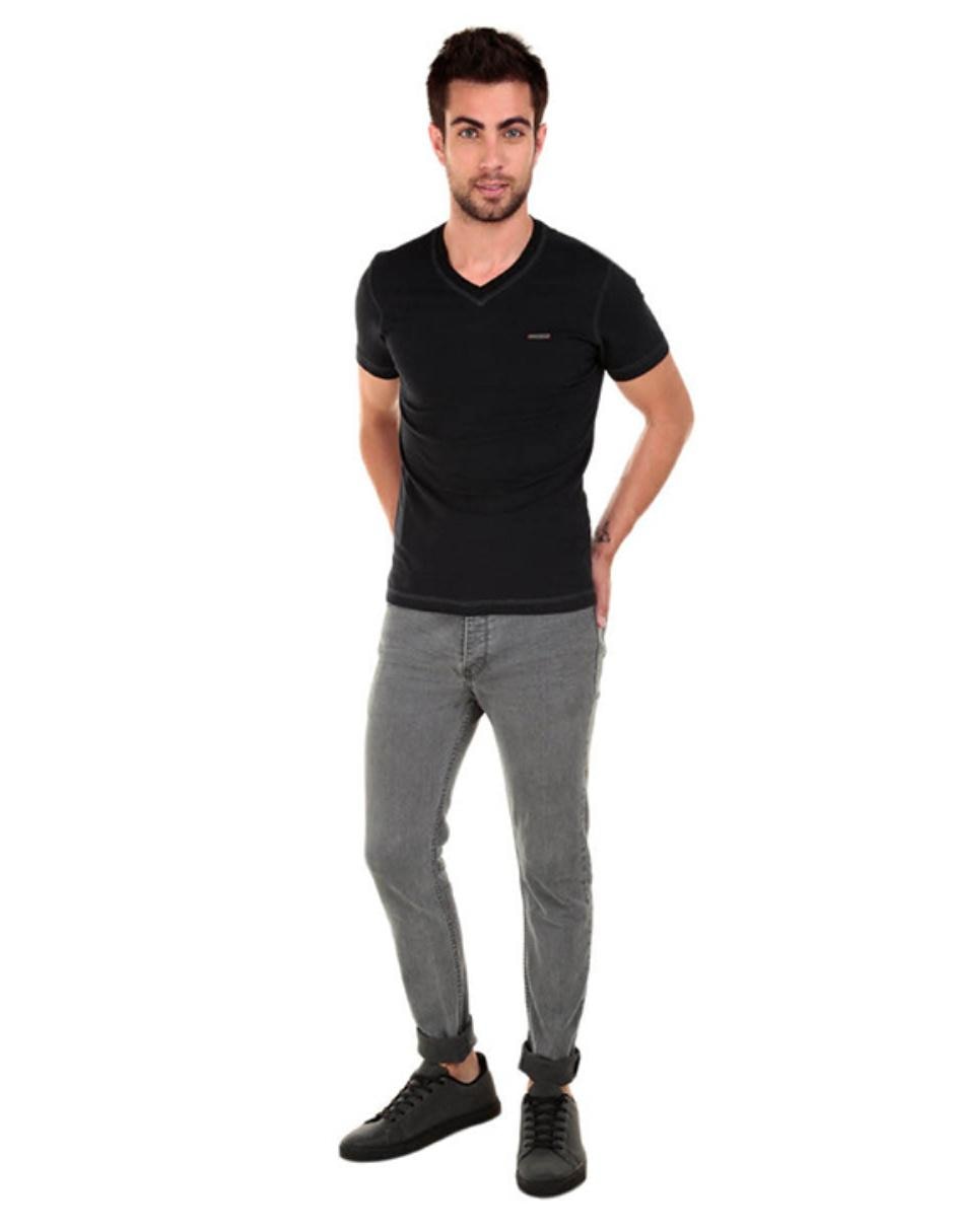 Playera Silver Plate cuello V para hombre